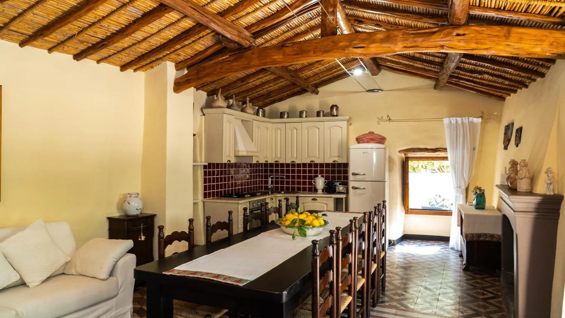 بيت للعطل فيلا Beautiful House In أروسييْ